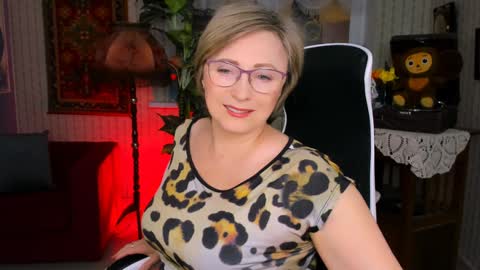 Vivien online show from 01-04-25, 09:00
