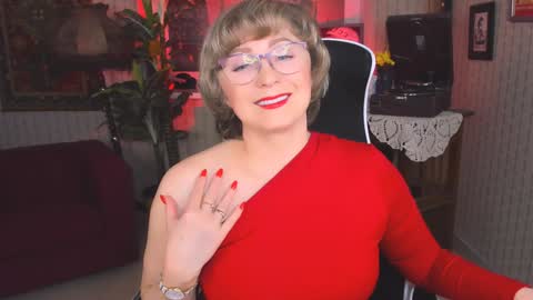 Vivien online show from 01-29-25, 09:12