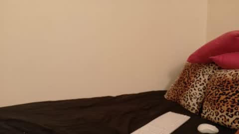 Kim Lee online show from 09-21-25, 02:08