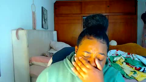 Cami   Back in 2 hours online show from 10-09-25, 03:48