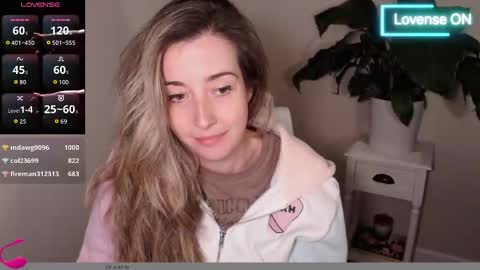 Mia online show from 10-13-25, 01:38