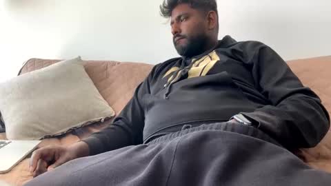 Let me be your knight that saves you online show from 10-09-25, 06:39