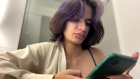 Snapshot of sukulaurens chatting on 10-03-25, 03:58 Suku Ren online show from 10-03-25, 03:58