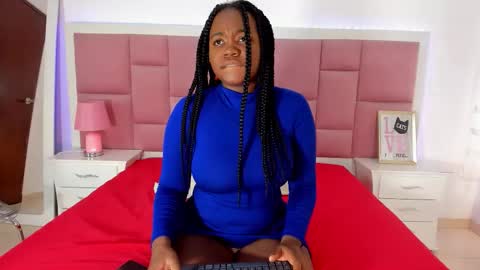 Hot ebony online show from 09-15-25, 08:09