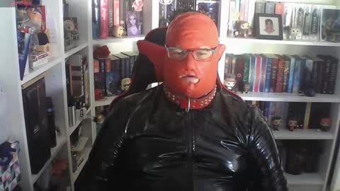 Sumisolatex online show from 10-22-25, 12:05