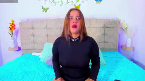 Snapshot of summer_girls01 chatting on 02-10-26, 09:41 summer_girls01 online show from 02-10-26, 09:41