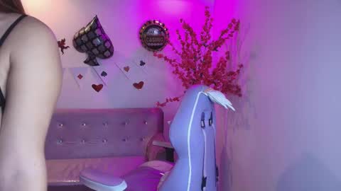 Snapshot of summer_miller chatting on 02-25-26, 11:31 summer_miller online show from 02-25-26, 11:31