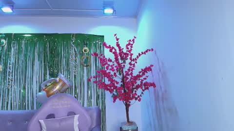 Snapshot of summer_miller chatting on 03-19-26, 11:36 summer_miller online show from 03-19-26, 11:36