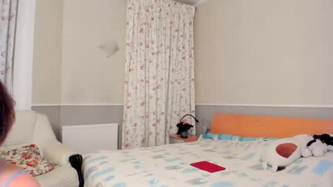 summerliza online show from 02-05-25, 11:06