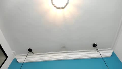 Snapshot of summerprints chatting on 12-14-24, 03:47 Summer online show from 12-14-24, 03:47