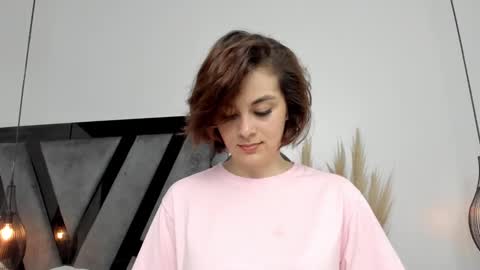 Snapshot of summerprints chatting on 02-19-25, 09:14 Summer online show from 02-19-25, 09:14