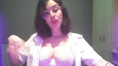 Snapshot of summerprints chatting on 11-04-25, 07:35 Summer online show from 11-04-25, 07:35