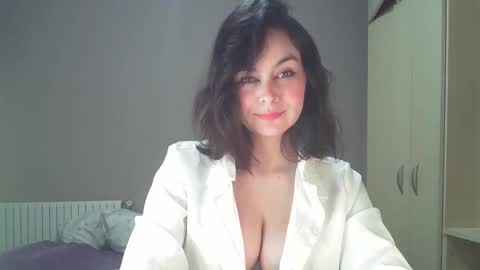 Snapshot of summerprints chatting on 11-10-25, 06:51 Summer online show from 11-10-25, 06:51