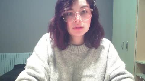 Snapshot of summerprints chatting on 11-13-25, 07:24 Summer online show from 11-13-25, 07:24