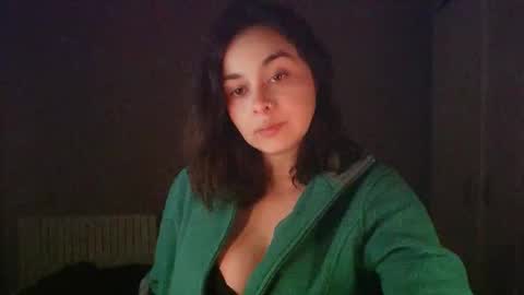 Snapshot of summerprints chatting on 11-24-25, 05:56 Summer online show from 11-24-25, 05:56