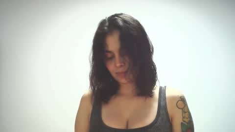 Snapshot of summerprints chatting on 12-01-25, 07:19 Summer online show from 12-01-25, 07:19