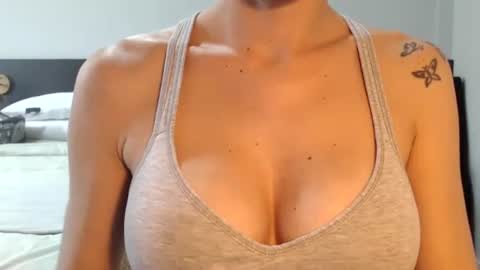The real sugar baby  Sam Summer  online show from 12-23-24, 04:17