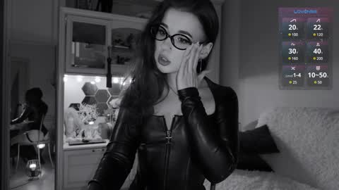 Snapshot of sun_for_you chatting on 02-01-25, 01:23 Miss Nelly online show from 02-01-25, 01:23