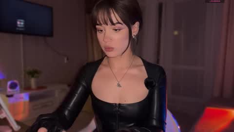Snapshot of sun_for_you chatting on 10-01-25, 06:03 Miss Nelly online show from 10-01-25, 06:03