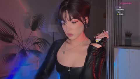 Snapshot of sun_for_you chatting on 10-11-25, 02:48 Miss Nelly online show from 10-11-25, 02:48