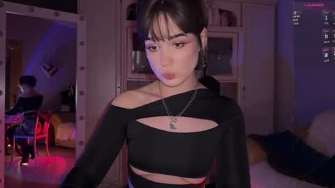 Snapshot of sun_for_you chatting on 11-21-25, 07:45 Miss Nelly online show from 11-21-25, 07:45