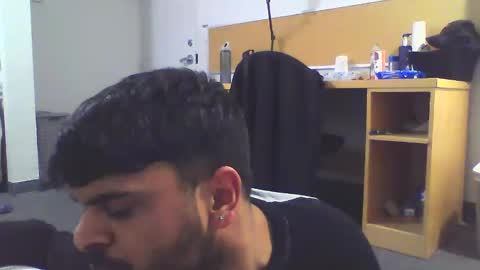 Snapshot of sundoog chatting on 03-03-25, 05:09 Sundoog online show from 03-03-25, 05:09