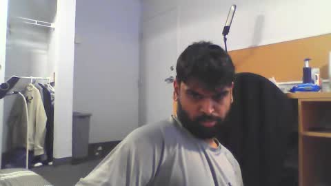 Snapshot of sundoog chatting on 03-10-25, 10:34 Sundoog online show from 03-10-25, 10:34