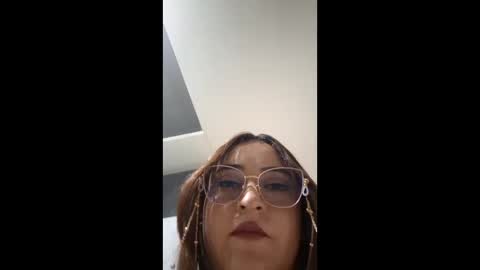 Jeraldine online show from 10-23-25, 01:27