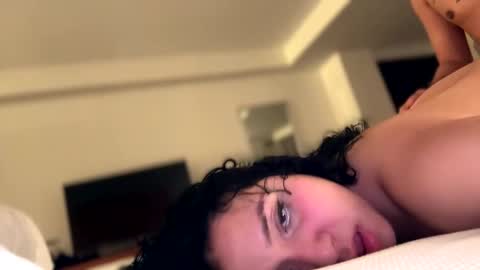 Sofie online show from 02-13-25, 10:02