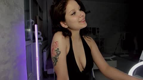 Amy online show from 02-10-25, 12:08