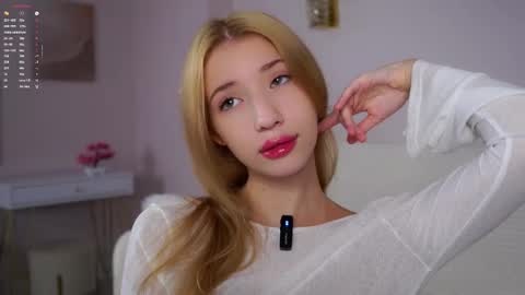 Lily online show from 11-25-25, 02:39