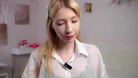 Lily online show from 03-22-26, 02:31