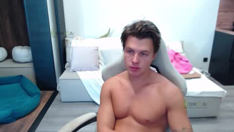 Snapshot of sunny1girl chatting on 10-07-25, 11:18 Alice and Sergey online show from 10-07-25, 11:18
