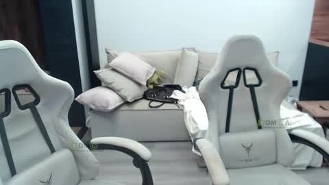 Alice and Sergey online show from 10-24-25, 07:16