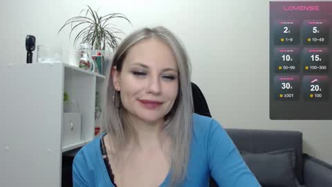 Naomi online show from 02-10-25, 09:36
