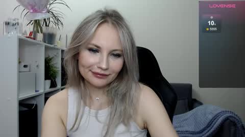 Naomi online show from 03-12-25, 09:02