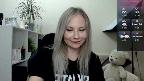 Naomi online show from 11-29-25, 03:04