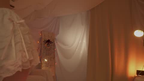 Maria online show from 11-18-25, 08:57