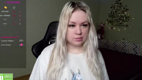 Snapshot of sunny_mood chatting on 12-23-24, 07:20 sunny mood online show from 12-23-24, 07:20