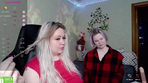 Snapshot of sunny_mood chatting on 12-28-24, 08:48 sunny mood online show from 12-28-24, 08:48