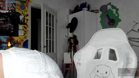 Sunny online show from 10-17-25, 06:10