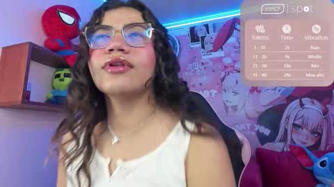 Snapshot of sunny_smiith chatting on 10-28-25, 01:25 Sunny Smiith online show from 10-28-25, 01:25