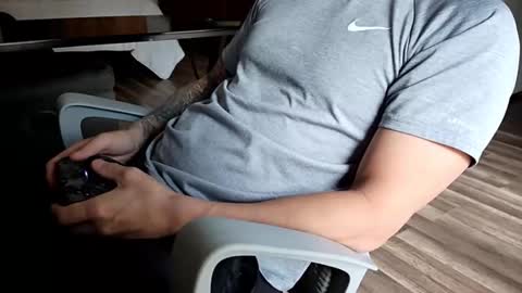 sunny valentine online show from 10-12-25, 12:48