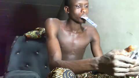 Sunnyblack2 online show from 10-13-25, 08:36