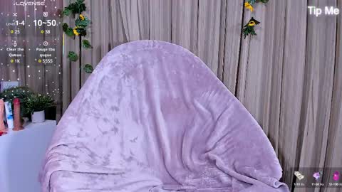 Snapshot of sunnypage chatting on 02-24-25, 09:31 online show from 02-24-25, 09:31