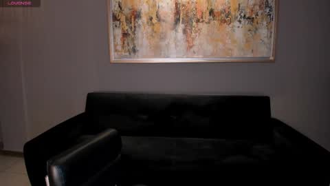 Snapshot of sunnyrivers_ chatting on 10-17-25, 06:10 Sunny Rivers online show from 10-17-25, 06:10