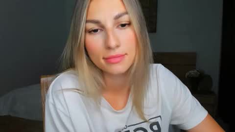 sunsetwithava online show from 09-18-25, 05:42