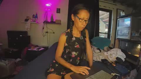 Snapshot of supakinkycouple chatting on 12-20-25, 02:29 SupaKinkyCouple online show from 12-20-25, 02:29