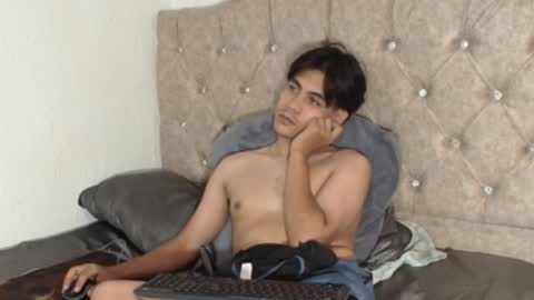 super_cute1 online show from 12-01-25, 04:45