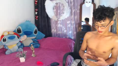 Snapshot of superasian143xx chatting on 02-01-25, 10:59 GAY online show from 02-01-25, 10:59